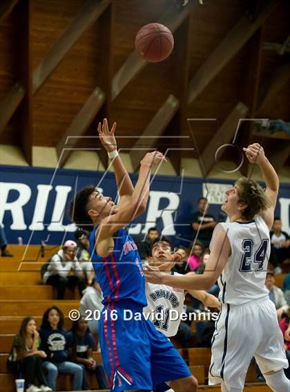 Thumbnail 3 in Buchanan @ Bakersfield photogallery.