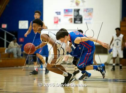 Thumbnail 3 in Buchanan @ Bakersfield photogallery.
