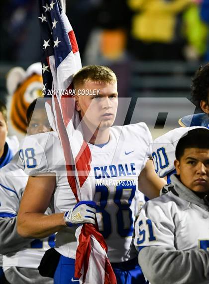 Thumbnail 2 in Teague vs. Rockdale (UIL 3A D1 Quarterfinal) photogallery.