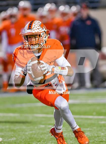 Thumbnail 2 in Teague vs. Rockdale (UIL 3A D1 Quarterfinal) photogallery.