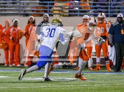 Thumbnail 3 in Teague vs. Rockdale (UIL 3A D1 Quarterfinal) photogallery.
