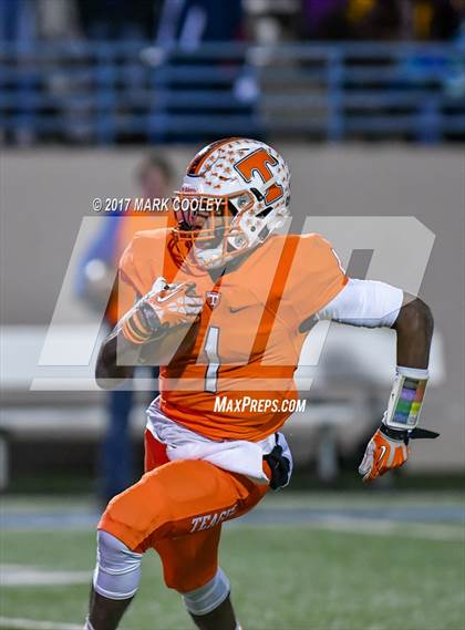 Thumbnail 1 in Teague vs. Rockdale (UIL 3A D1 Quarterfinal) photogallery.