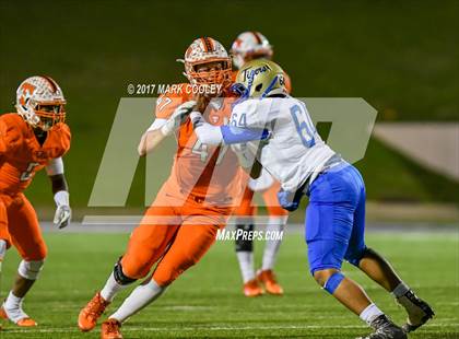 Thumbnail 2 in Teague vs. Rockdale (UIL 3A D1 Quarterfinal) photogallery.