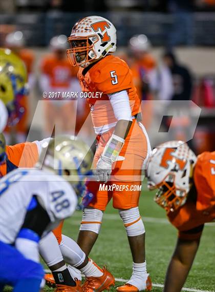 Thumbnail 2 in Teague vs. Rockdale (UIL 3A D1 Quarterfinal) photogallery.