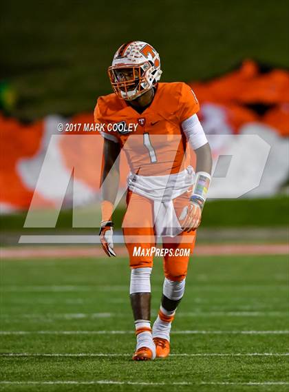 Thumbnail 3 in Teague vs. Rockdale (UIL 3A D1 Quarterfinal) photogallery.