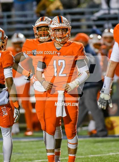 Thumbnail 2 in Teague vs. Rockdale (UIL 3A D1 Quarterfinal) photogallery.