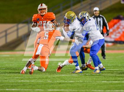 Thumbnail 2 in Teague vs. Rockdale (UIL 3A D1 Quarterfinal) photogallery.