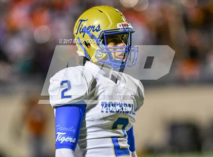 Thumbnail 2 in Teague vs. Rockdale (UIL 3A D1 Quarterfinal) photogallery.