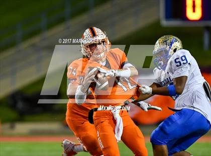Thumbnail 2 in Teague vs. Rockdale (UIL 3A D1 Quarterfinal) photogallery.