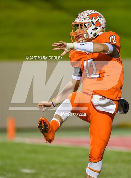 Thumbnail 1 in Teague vs. Rockdale (UIL 3A D1 Quarterfinal) photogallery.