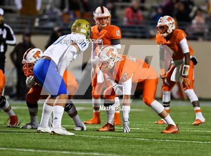 Thumbnail 2 in Teague vs. Rockdale (UIL 3A D1 Quarterfinal) photogallery.