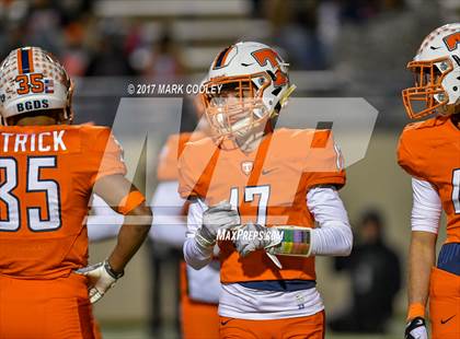 Thumbnail 1 in Teague vs. Rockdale (UIL 3A D1 Quarterfinal) photogallery.
