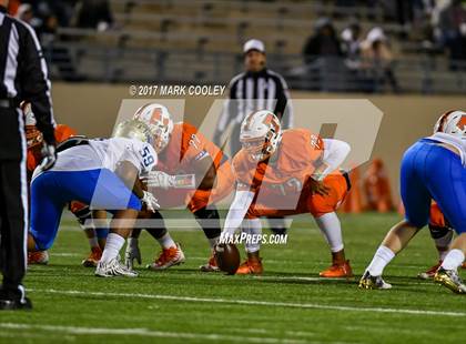Thumbnail 3 in Teague vs. Rockdale (UIL 3A D1 Quarterfinal) photogallery.