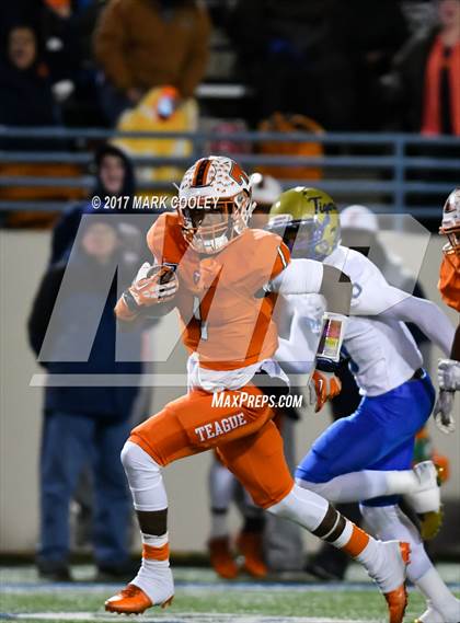 Thumbnail 2 in Teague vs. Rockdale (UIL 3A D1 Quarterfinal) photogallery.