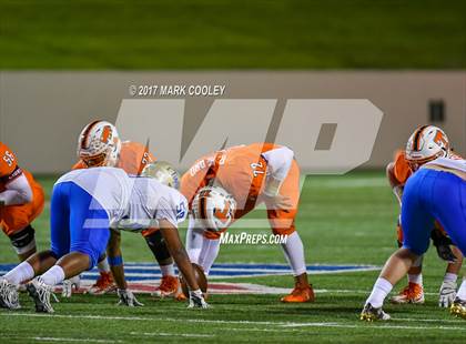 Thumbnail 3 in Teague vs. Rockdale (UIL 3A D1 Quarterfinal) photogallery.
