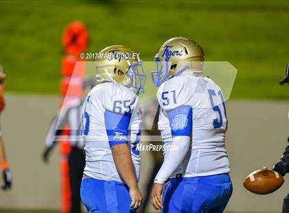 Thumbnail 1 in Teague vs. Rockdale (UIL 3A D1 Quarterfinal) photogallery.