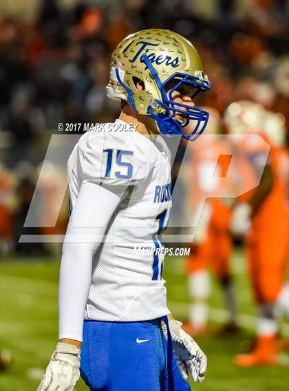 Thumbnail 1 in Teague vs. Rockdale (UIL 3A D1 Quarterfinal) photogallery.