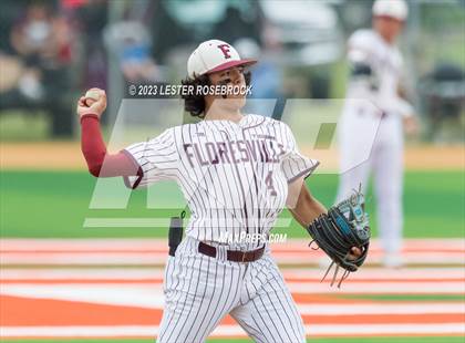 Thumbnail 1 in Robstown vs. Floresville (UIL 4A Regional Quarterfinals) photogallery.