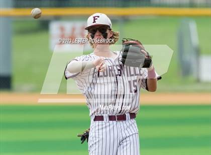 Thumbnail 1 in Robstown vs. Floresville (UIL 4A Regional Quarterfinals) photogallery.