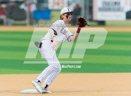 Thumbnail 2 in Robstown vs. Floresville (UIL 4A Regional Quarterfinals) photogallery.