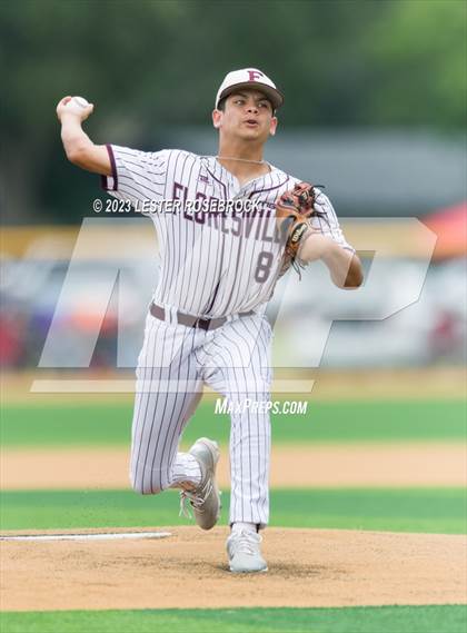 Thumbnail 2 in Robstown vs. Floresville (UIL 4A Regional Quarterfinals) photogallery.