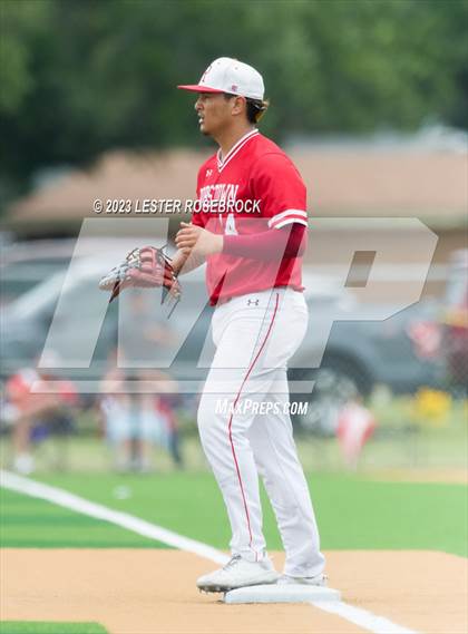 Thumbnail 1 in Robstown vs. Floresville (UIL 4A Regional Quarterfinals) photogallery.