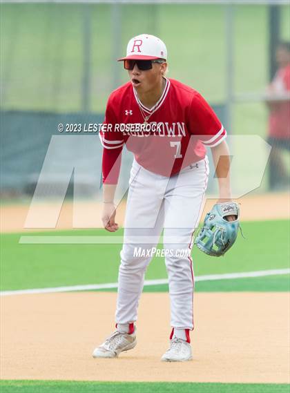 Thumbnail 1 in Robstown vs. Floresville (UIL 4A Regional Quarterfinals) photogallery.