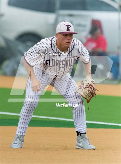 Thumbnail 3 in Robstown vs. Floresville (UIL 4A Regional Quarterfinals) photogallery.