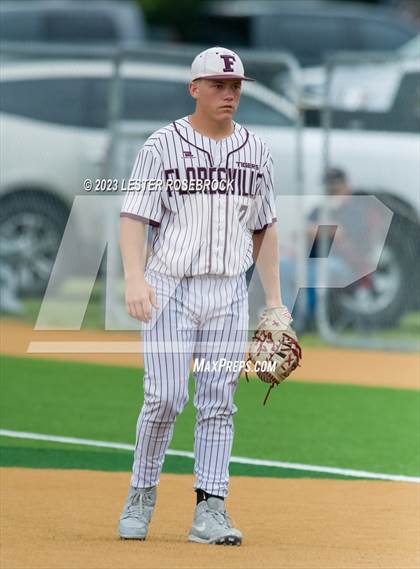 Thumbnail 2 in Robstown vs. Floresville (UIL 4A Regional Quarterfinals) photogallery.
