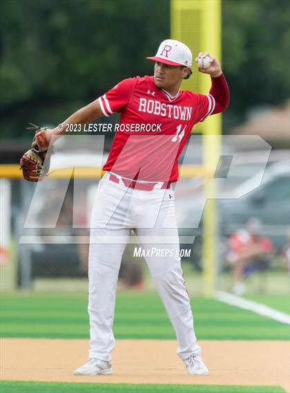 Thumbnail 1 in Robstown vs. Floresville (UIL 4A Regional Quarterfinals) photogallery.