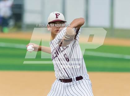 Thumbnail 1 in Robstown vs. Floresville (UIL 4A Regional Quarterfinals) photogallery.