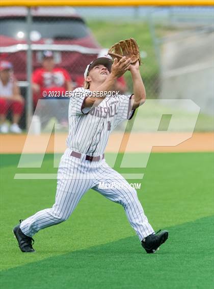 Thumbnail 3 in Robstown vs. Floresville (UIL 4A Regional Quarterfinals) photogallery.