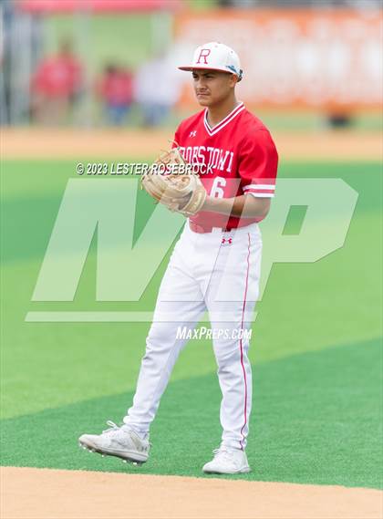 Thumbnail 2 in Robstown vs. Floresville (UIL 4A Regional Quarterfinals) photogallery.