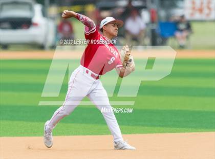 Thumbnail 2 in Robstown vs. Floresville (UIL 4A Regional Quarterfinals) photogallery.