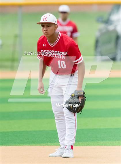 Thumbnail 3 in Robstown vs. Floresville (UIL 4A Regional Quarterfinals) photogallery.
