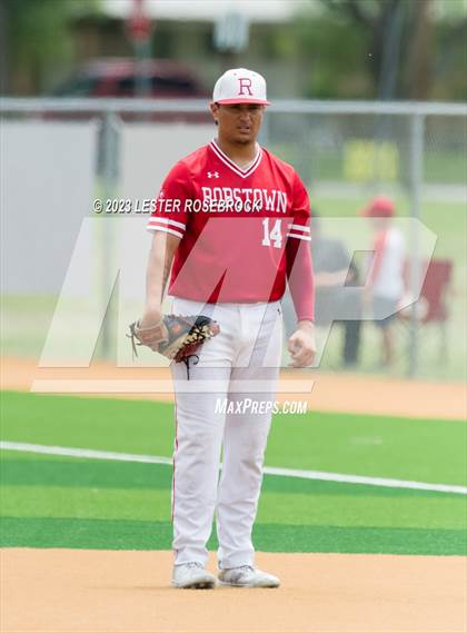 Thumbnail 3 in Robstown vs. Floresville (UIL 4A Regional Quarterfinals) photogallery.