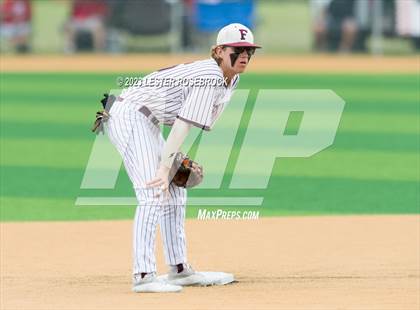 Thumbnail 1 in Robstown vs. Floresville (UIL 4A Regional Quarterfinals) photogallery.