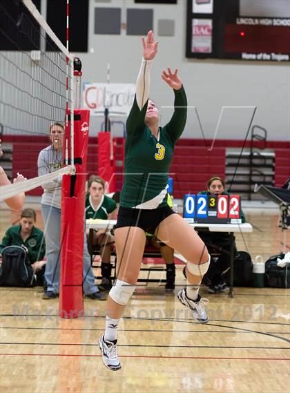 Thumbnail 3 in Gregori vs. Bishop Manogue (Varsity Stockton Classic) photogallery.