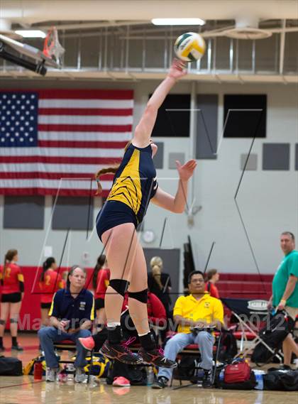 Thumbnail 2 in Gregori vs. Bishop Manogue (Varsity Stockton Classic) photogallery.