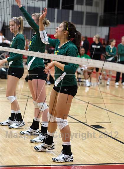 Thumbnail 2 in Gregori vs. Bishop Manogue (Varsity Stockton Classic) photogallery.