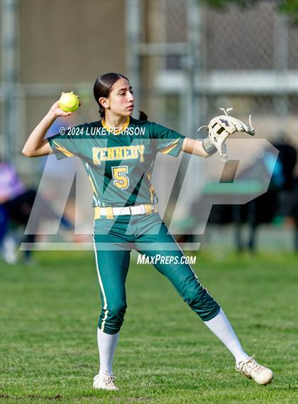 Thumbnail 3 in Davis Sr. @ Kennedy photogallery.