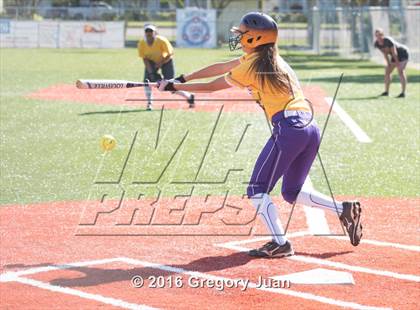 Thumbnail 3 in Lutcher vs. Haynes Academy photogallery.