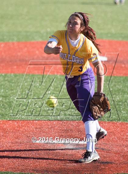 Thumbnail 1 in Lutcher vs. Haynes Academy photogallery.