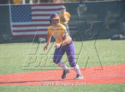 Thumbnail 3 in Lutcher vs. Haynes Academy photogallery.