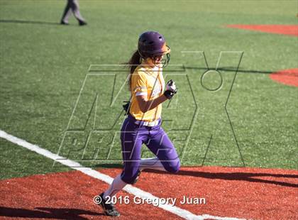 Thumbnail 3 in Lutcher vs. Haynes Academy photogallery.