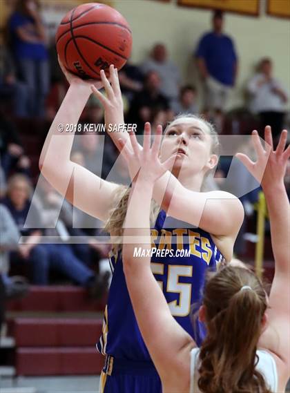Thumbnail 3 in Fleming vs. Genoa-Hugo/Karval (CHSAA 1A Regional Playoff) photogallery.