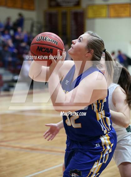 Thumbnail 2 in Fleming vs. Genoa-Hugo/Karval (CHSAA 1A Regional Playoff) photogallery.