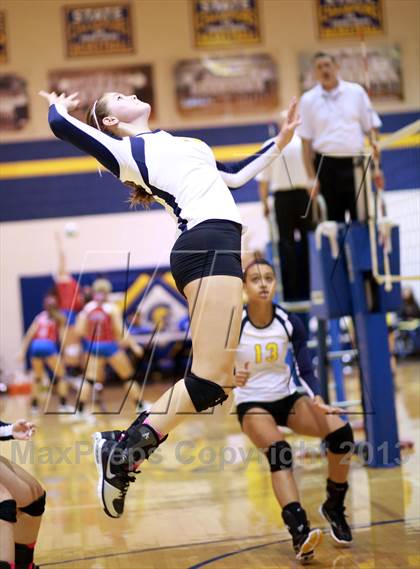 Thumbnail 3 in Valley Center @ Collegiate photogallery.