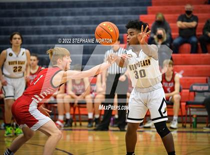 Thumbnail 2 in Toledo vs North Beach (WIAA 2B District Playoff) photogallery.