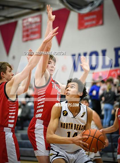 Thumbnail 3 in Toledo vs North Beach (WIAA 2B District Playoff) photogallery.